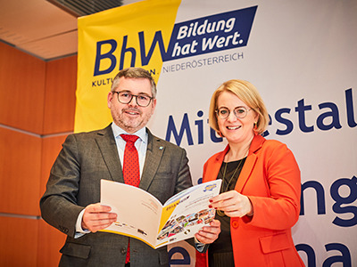 Landesrat Ludwig Schleritzko und BHW Landesvorsitzende Bettina Rausch